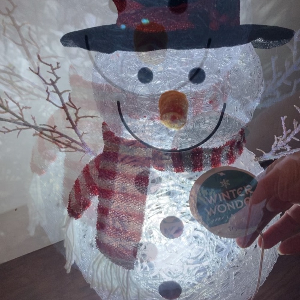 NWT 18” Large Holiday Light Up Illuminating Chistmas Snowman
